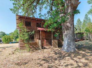 555 Pleasant Valley Rd, Merlin, OR 97532