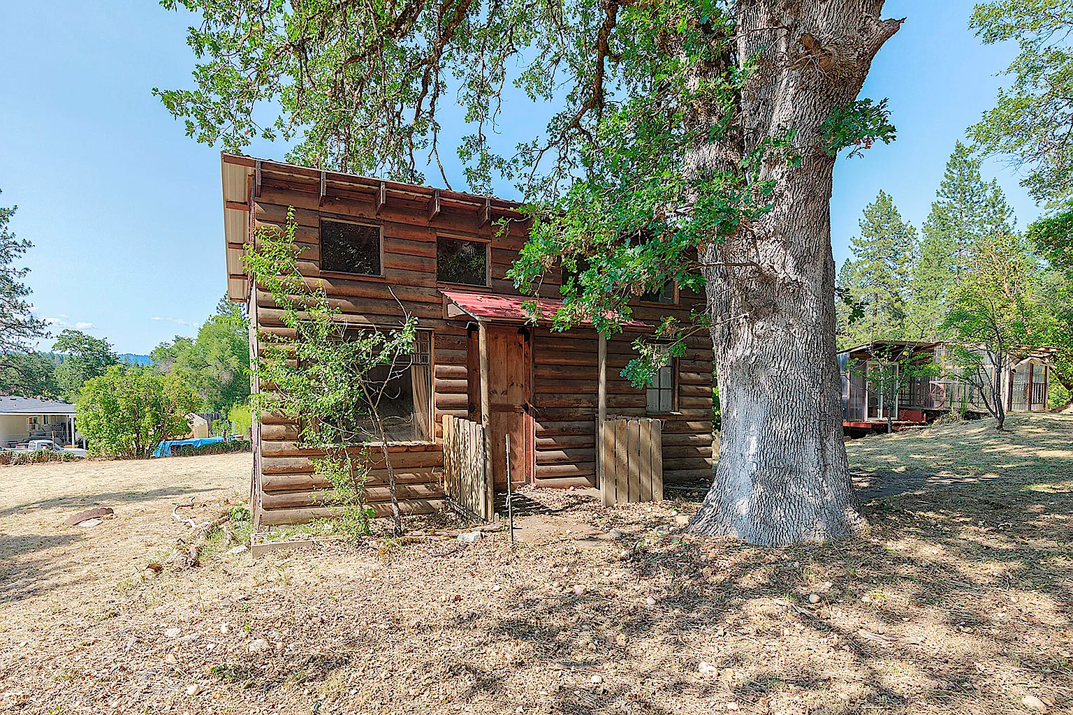 555 Pleasant Valley Rd photo 1