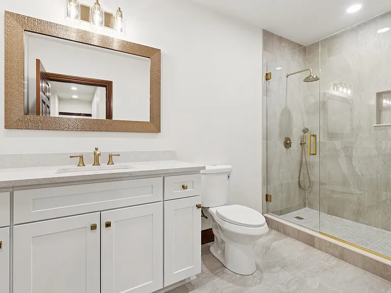 2430 Dorina Dr — Photo 23