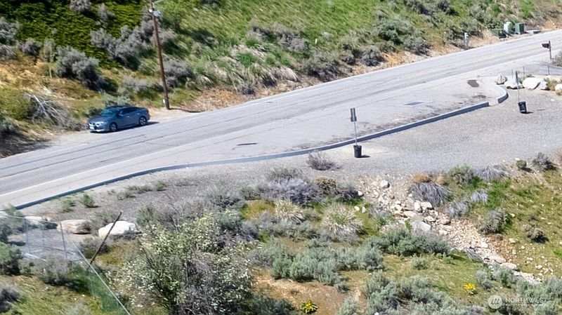 5th image of 1530 Skyline Drive