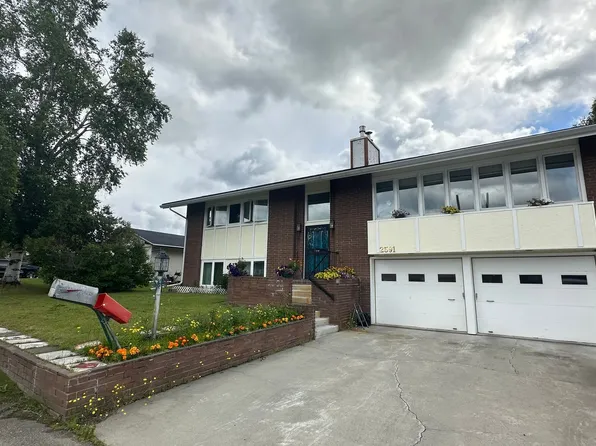2591 Riverview Dr, Fairbanks, AK 99709