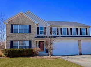 9 Highland Rd, Grayslake, IL 60030