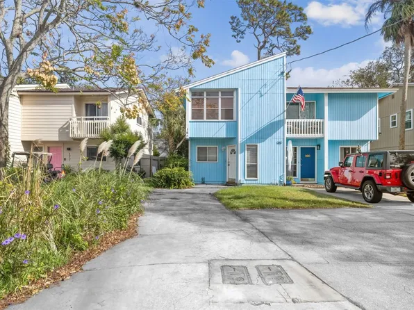 167 Pine St, Atlantic Beach, FL 32233