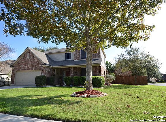 2nd image of 2595 Cove Trl