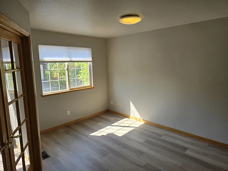 1632 Foxhall Ct — Photo 12