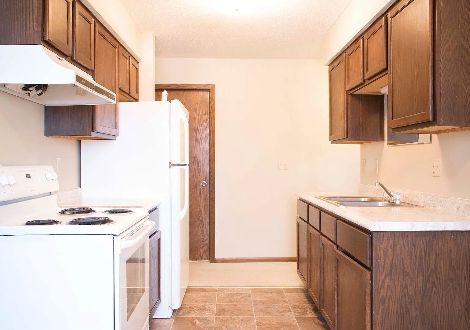 Fairhill Apartments — Photo 4