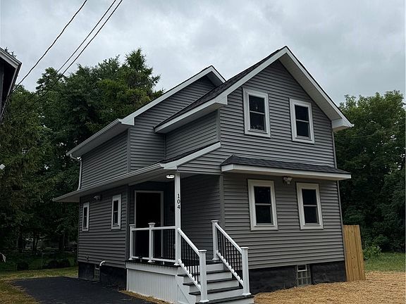 2nd image of 104 Elmhurst Ave
