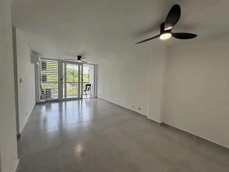 COND BORINQUEN TOWERS 2 APT 403 — Photo 3