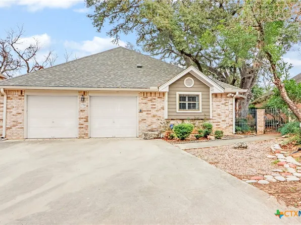 738 Cedar Pkwy, Seguin, TX 78155