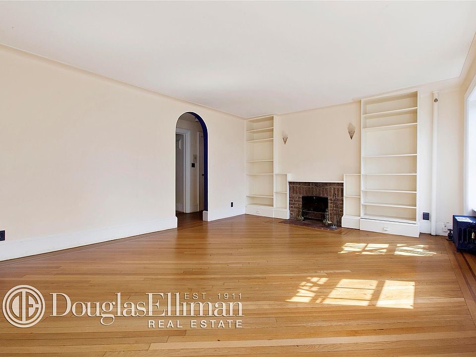 2nd image of 106 Bedford St APT 5E