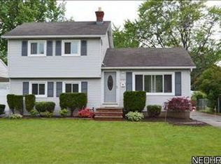 34064 Oak Knoll Ave, Eastlake, OH 44095