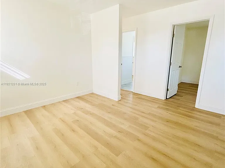 10601 SW 184th St #10603 — Photo 2