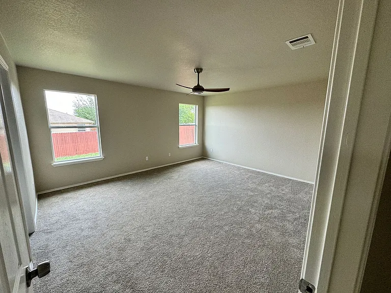 204 Pine Arbol — Photo 11