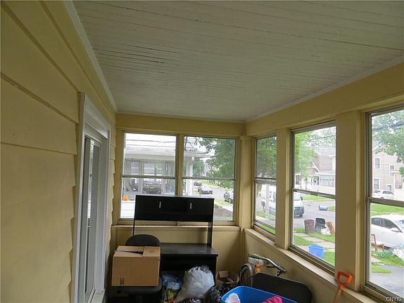 5th image of 145-147 Malverne Dr