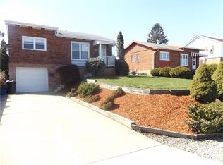 2556 Old Elizabeth Rd, West Mifflin, PA 15122