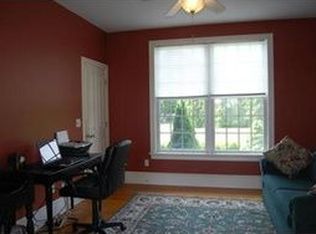 1 Milky Way, Dartmouth, MA 02748