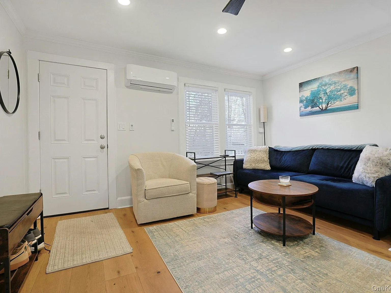 2 bed, 1.5 bath, 1206 sqft, $4,350 — Photo 3