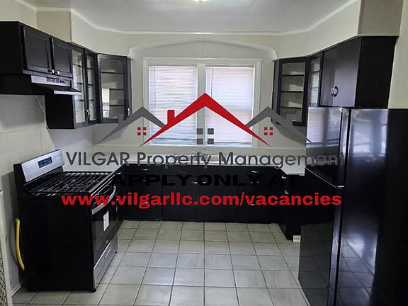 3rd image of 4840 Indianapolis Blvd #1F