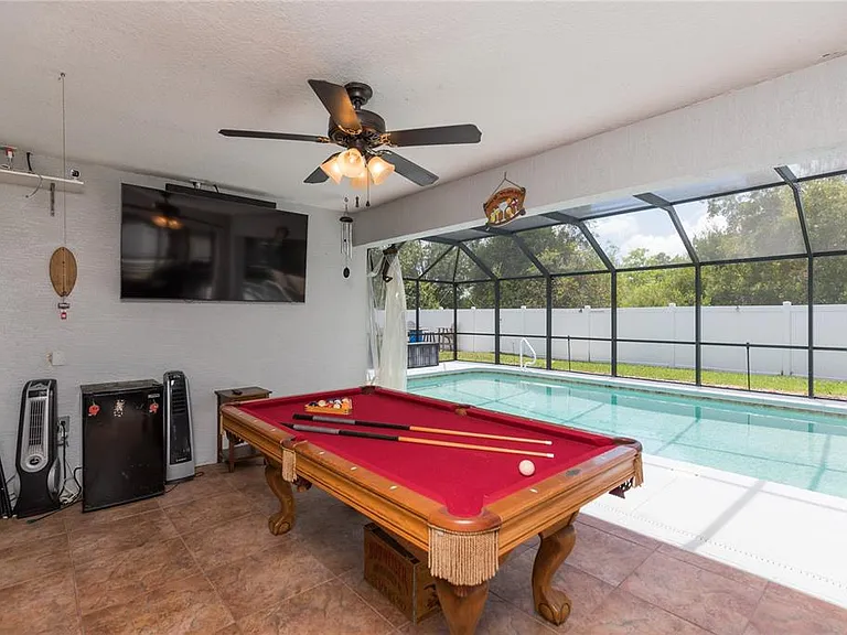 7 Lancaster Ln — Photo 34