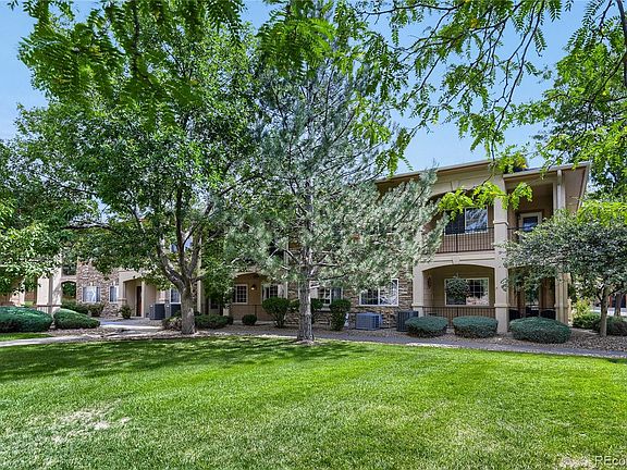 4th image of 1703 Whitehall Drive #3E