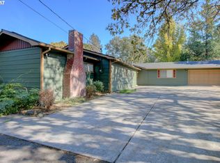 2231 Cloverlawn Dr, Grants Pass, OR 97527