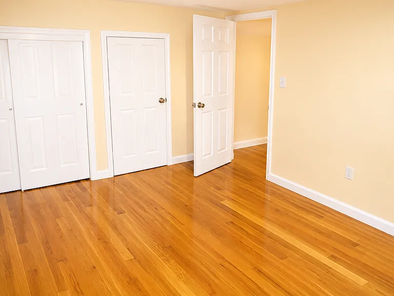 49 Seafoam Ave #2 — Photo 4