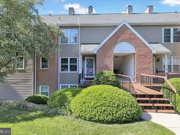 705 Christopher Dr, Wyomissing, PA 19610
