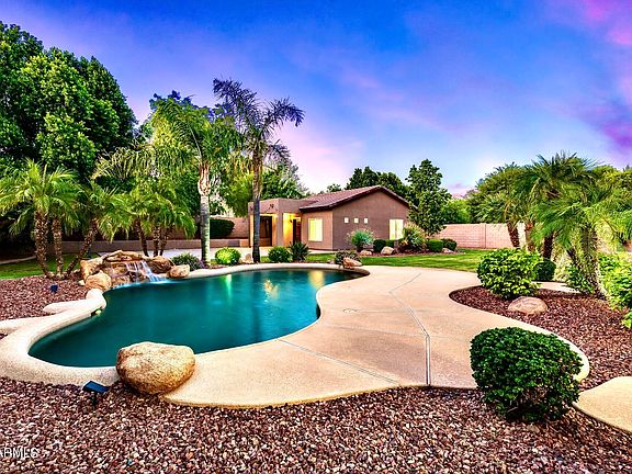 5th image of 8032 W Briden Ln