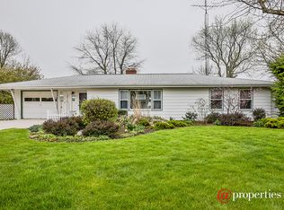 1384 S Aurilla Dr, Saint Joseph, MI 49085