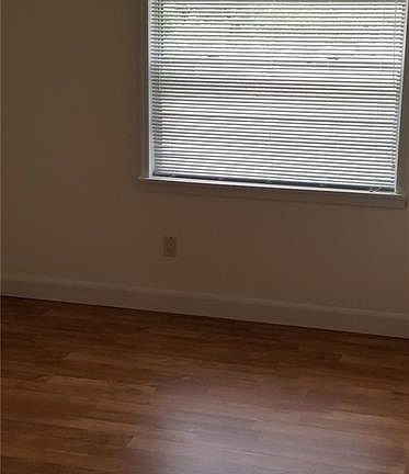 4th image of 455 S School Ave