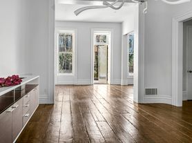 471 Henry St, Brooklyn, NY