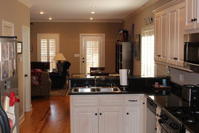 1st image of 312 Norbury Dr