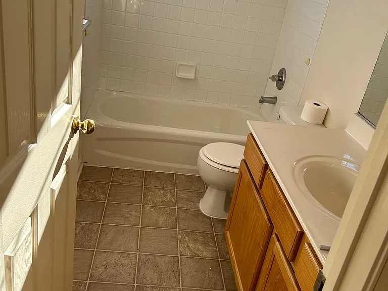 6821 Hollow Glen Ct — Photo 21