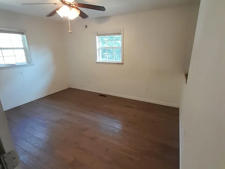 584 Beaver Ridge Rd — Photo 6