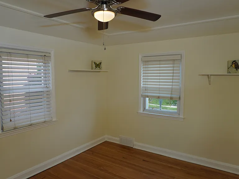 1710 Weston Ave — Photo 28
