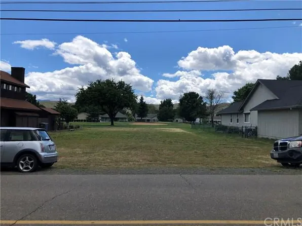 18265 Hidden Valley Rd, Hidden Valley Lake, CA 95467