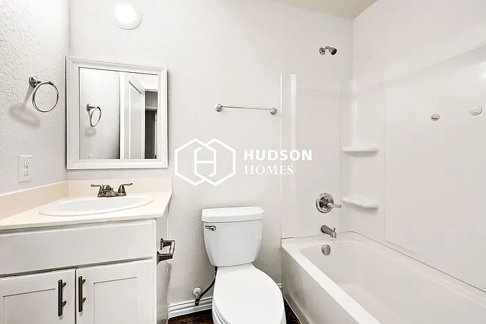 542 Rivas St #A — Photo 11
