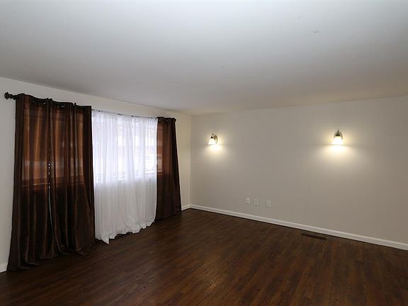 2nd image of 2710 Odin Ct