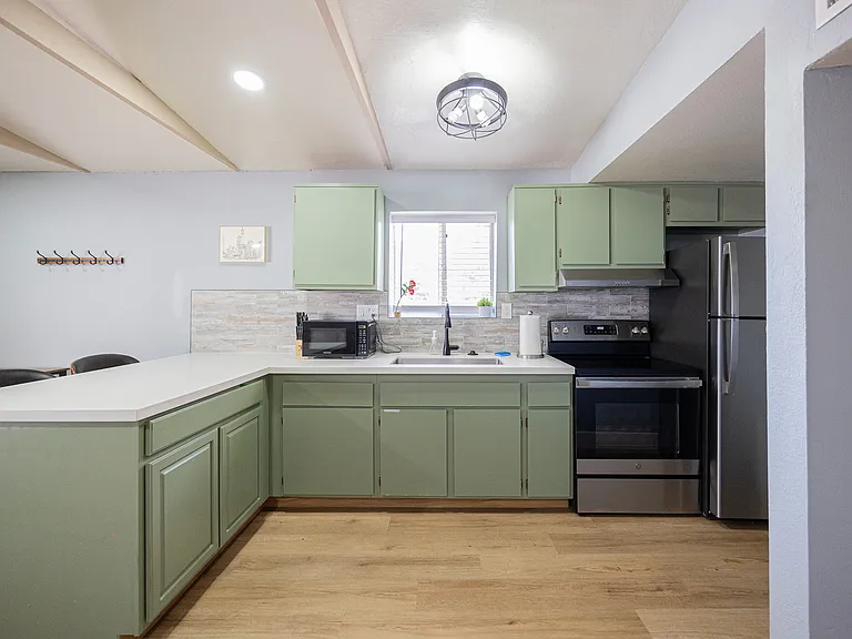 1221 E Highland Ave, Phoenix Az — Photo 10