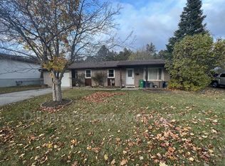 1556 Redwood Dr UNIT 4, Peterborough, ON K9K1B4