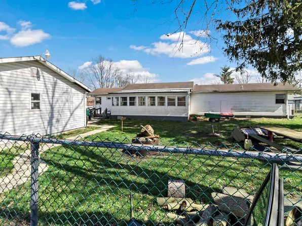 1219 S Michigan Ave, Marion, IN 46953