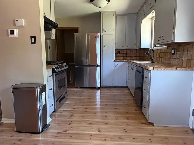 95 Chapparral Cir — Photo 16