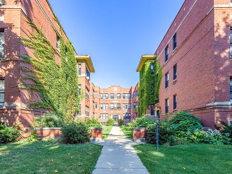 3925-33 N. Keeler — Photo 13