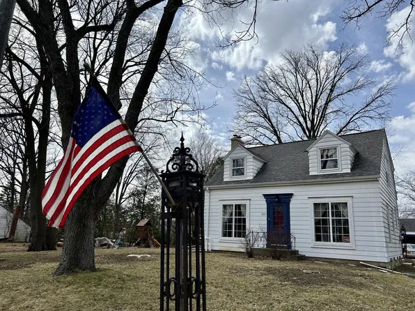 4629 North 105th STREET, Wauwatosa, WI 53225