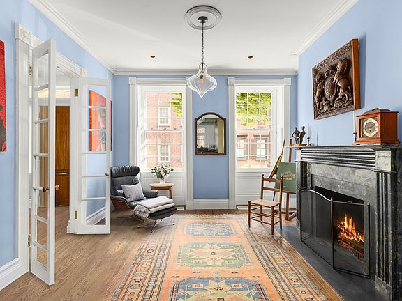 5th image of 73 Bedford St #1
