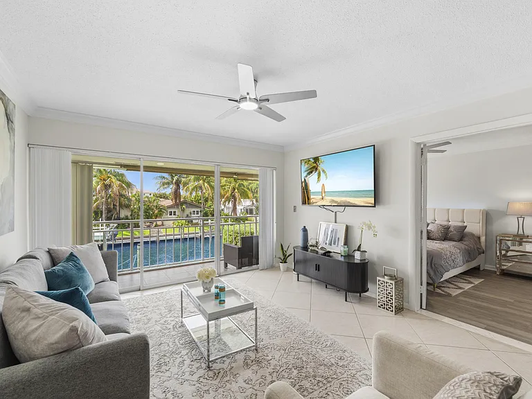 68 Yacht Club Dr #20 — Photo 1