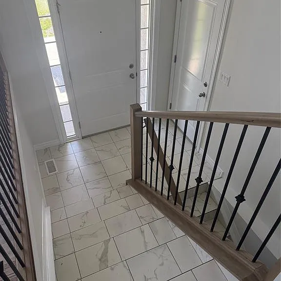 394 Hemlock Ln #UPPER — Photo 17
