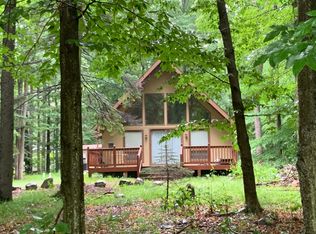 344 Appleseed Rd, Pocono Pines, PA 18350