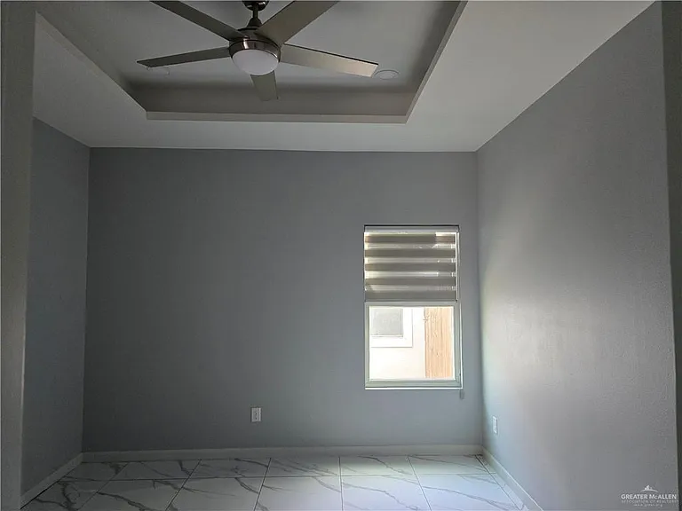 9222 N 56th Ln #3 — Photo 3
