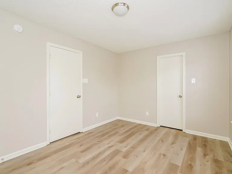 1245 Kenwood Dr — Photo 17